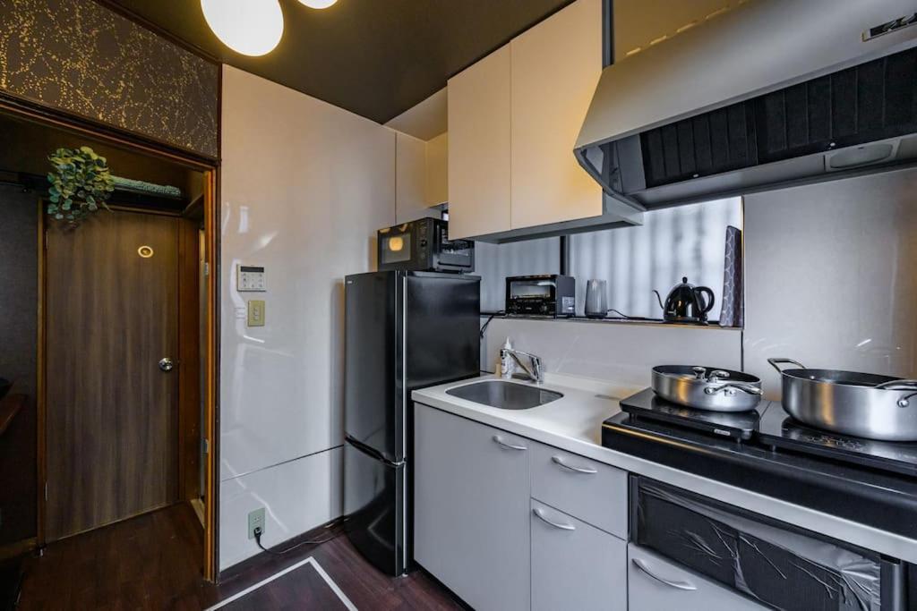 Premier Suite Nishiazabu Roppongi Front Токио Экстерьер фото